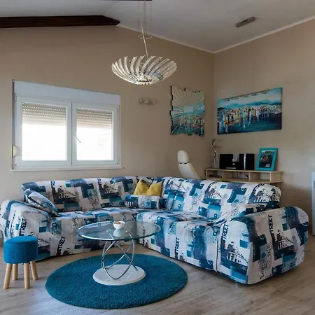 Nostalgija Ferienhaus Brgulje