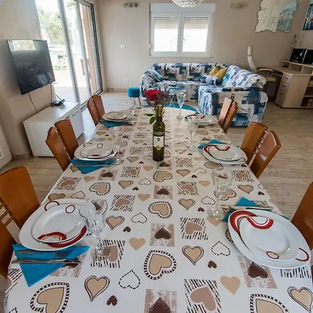 Nostalgija Holiday home *