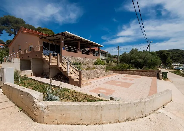 Nostalgija بيت للعطل *